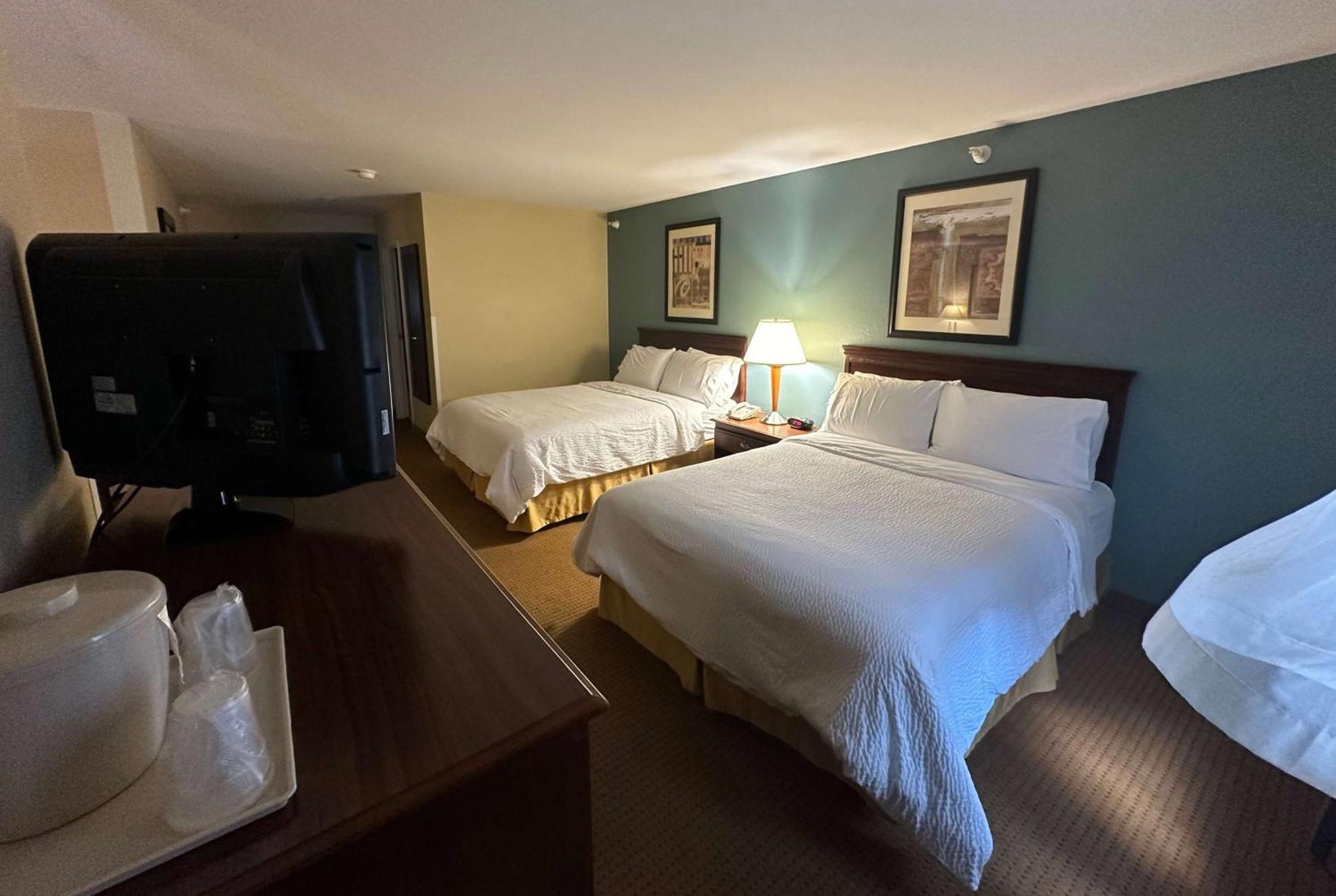 Hotel Wingate By Wyndham 2*