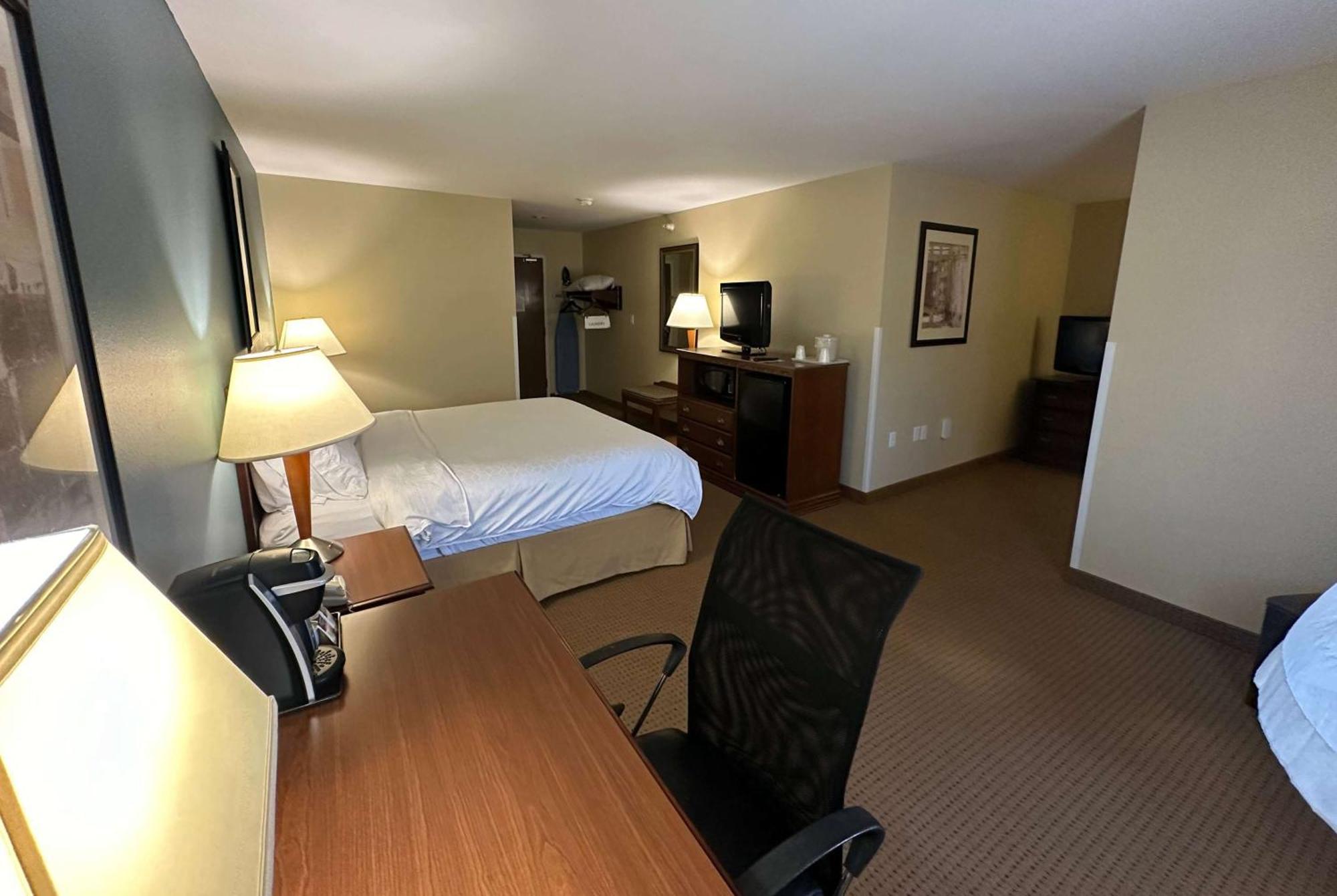 Wingate By Wyndham 2*