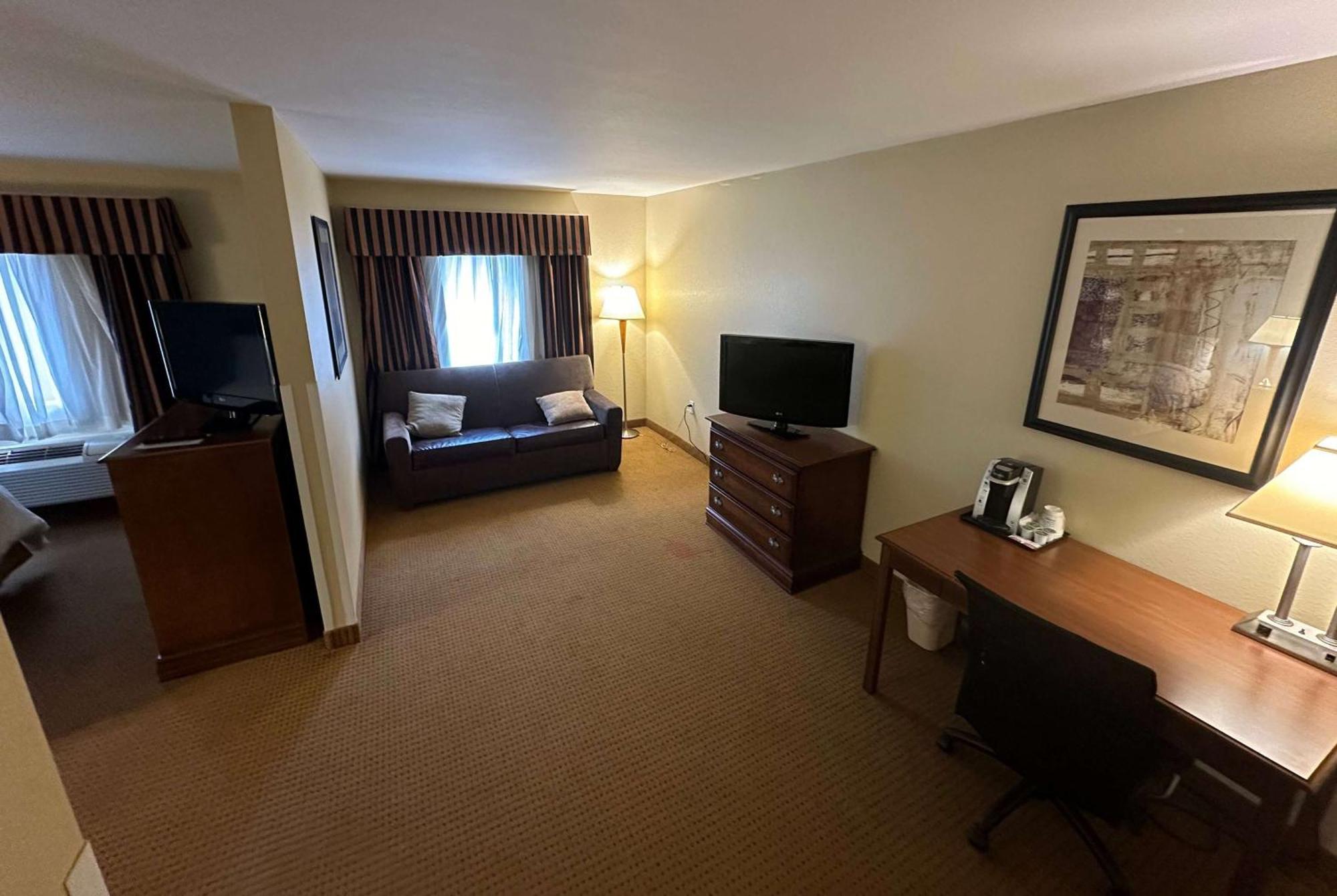 Wingate By Wyndham 2*