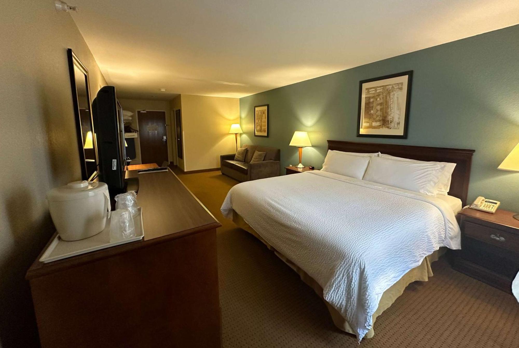 Hotel Wingate By Wyndham 2*
